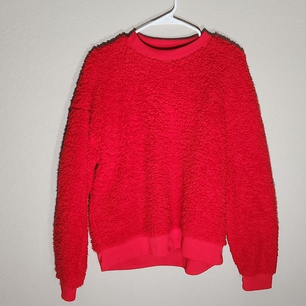Secret Treasures Sherpa Sweater Size 4 to 6 Red